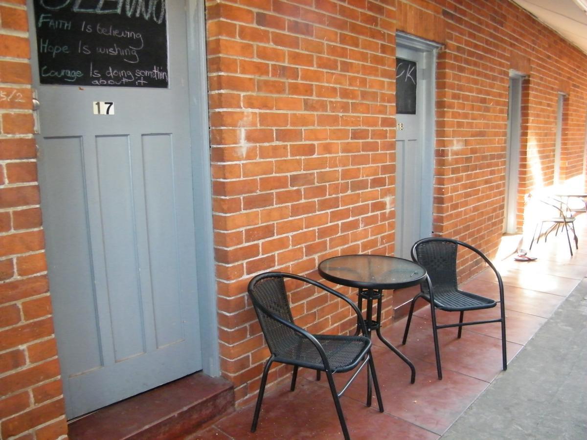 The Rex Hotel Tamworth Buitenkant foto